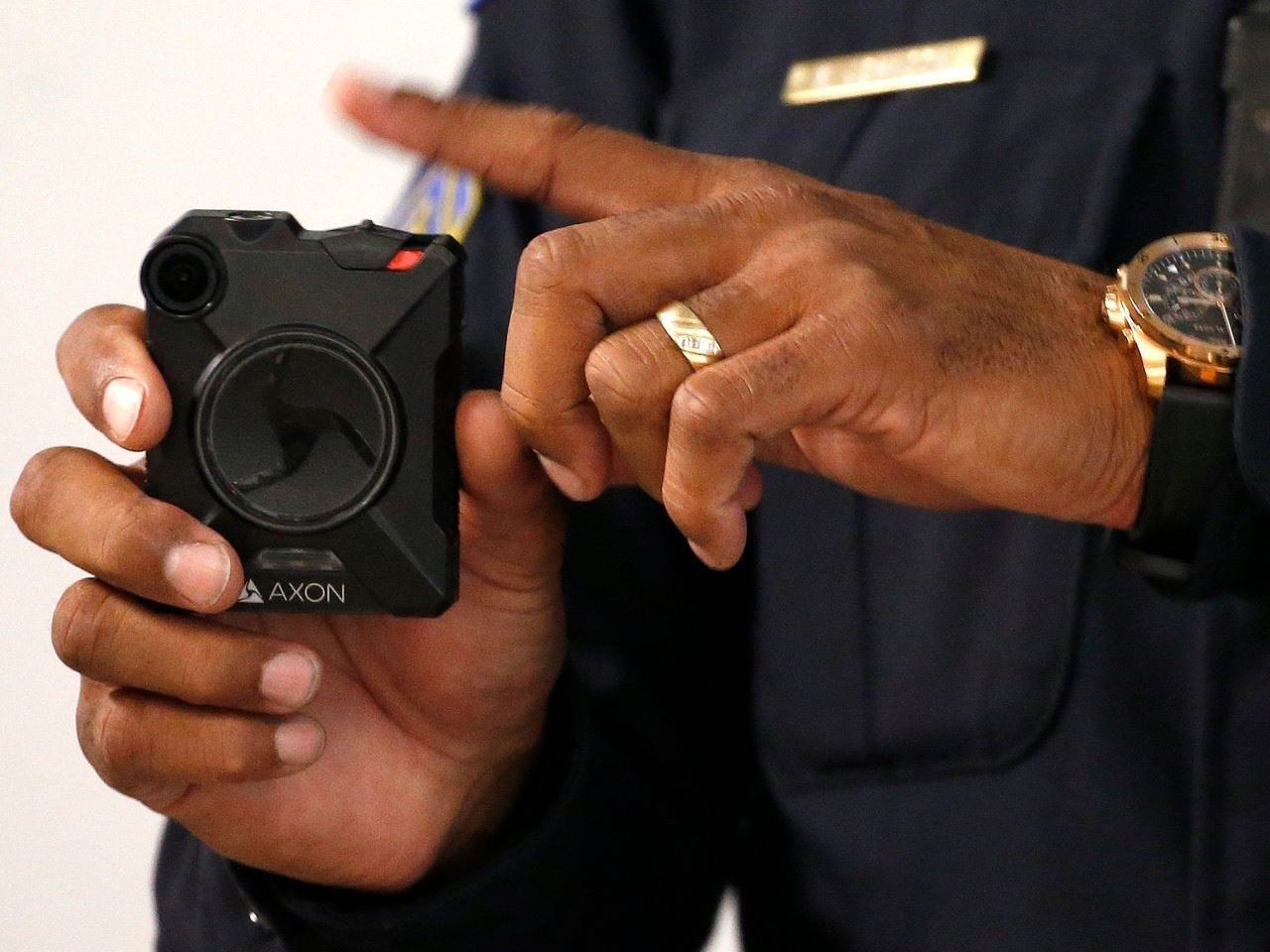 METRO ATLANTA SCHOOL POLICE OFFICERS’ NEWEST EQUIPMENT: BODY CAMERAS